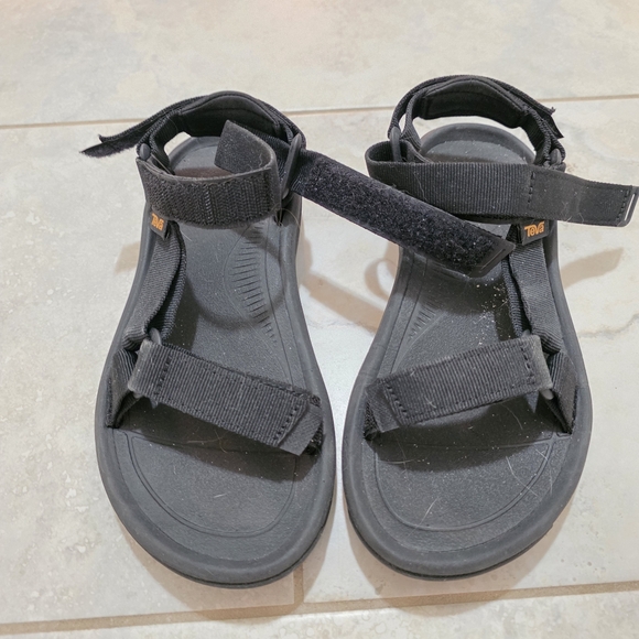 Teva Black Hurricane Velcro Sandals - Picture 1 of 4
